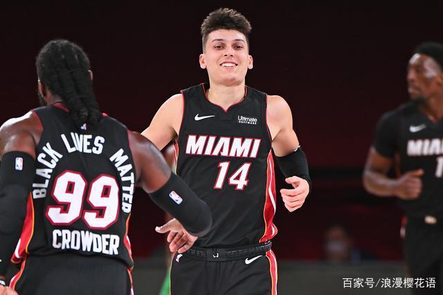 空接暴扣 空接暴扣