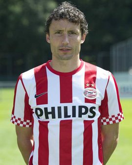 在竞技层面 在竞技层面