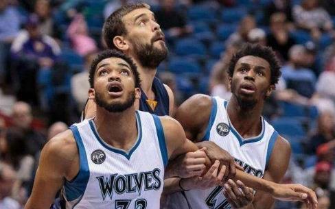 [中超]杨立瑜下底传中 法比奥头球梅开二度